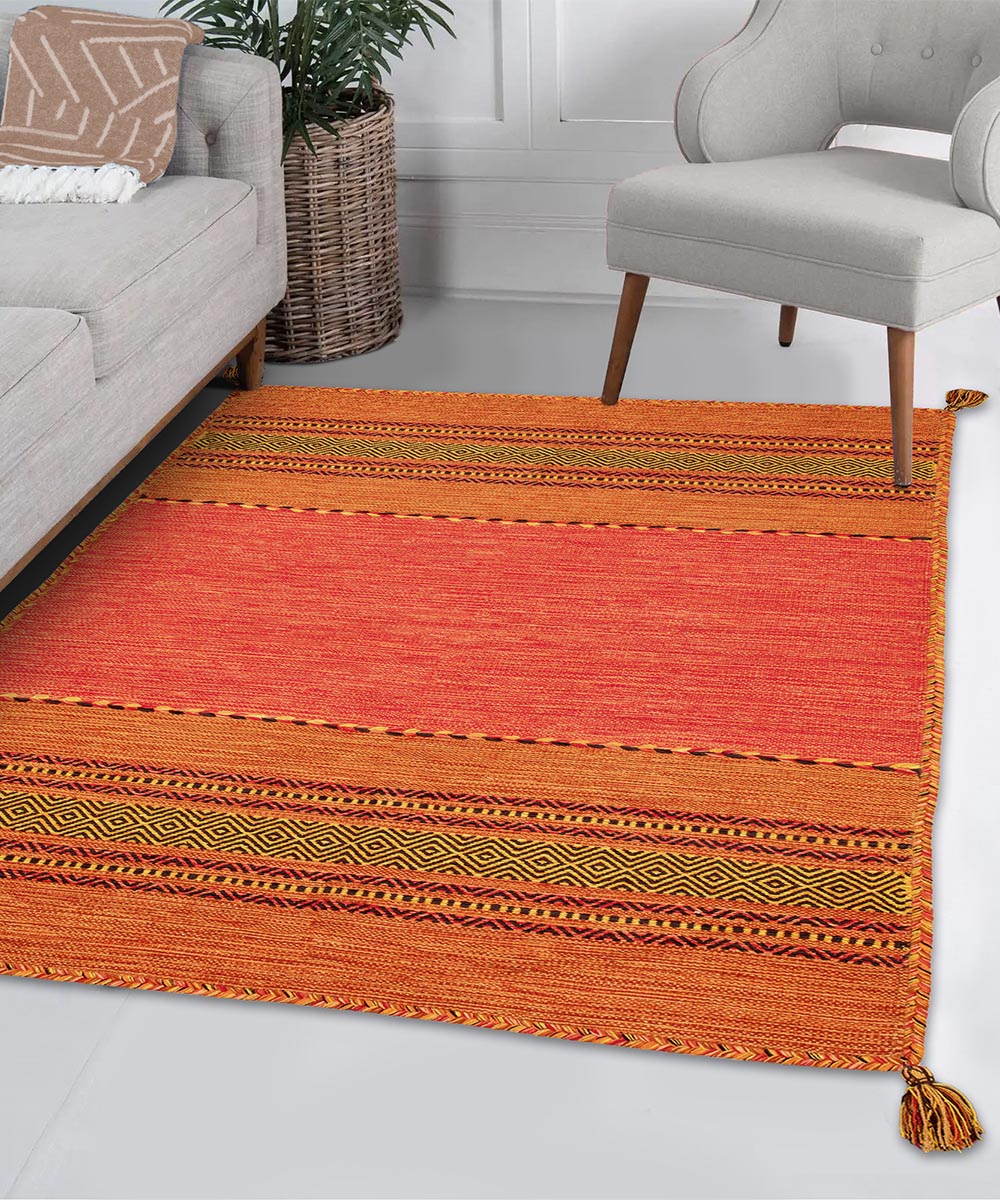 Soggiorno con Tappeto kilim arancione 100% cotone, per arredo casa soggiorno salotto camera da letto ma anche passatoia per corridoio o ingresso