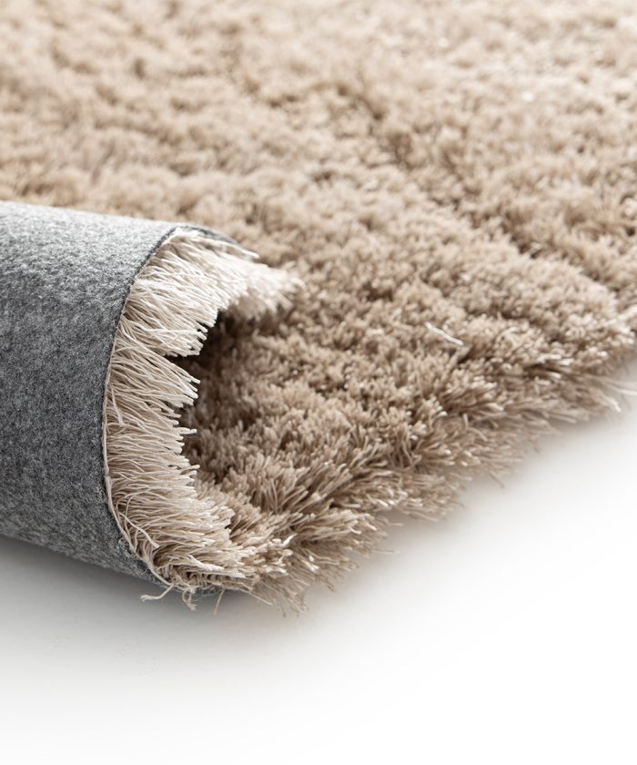 Bordo Tappeto shaggy Tivoli 050 beige sabbia. Tappeto arredo con pelo lungo per salotto, living o camera da letto.