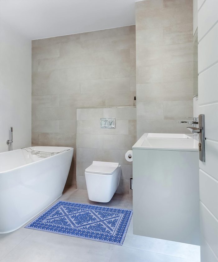 Bagno Tappeto Sardo Blu 100% cotone e prodotto in Sardegna Italia. Tappetino passatoia lavabile.