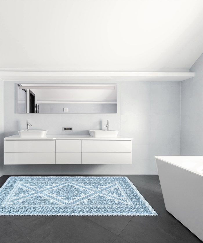 Bagno Tappeto Sardo Celeste azzurro 100% cotone e prodotto in Sardegna Italia. Tappetino passatoia lavabile.