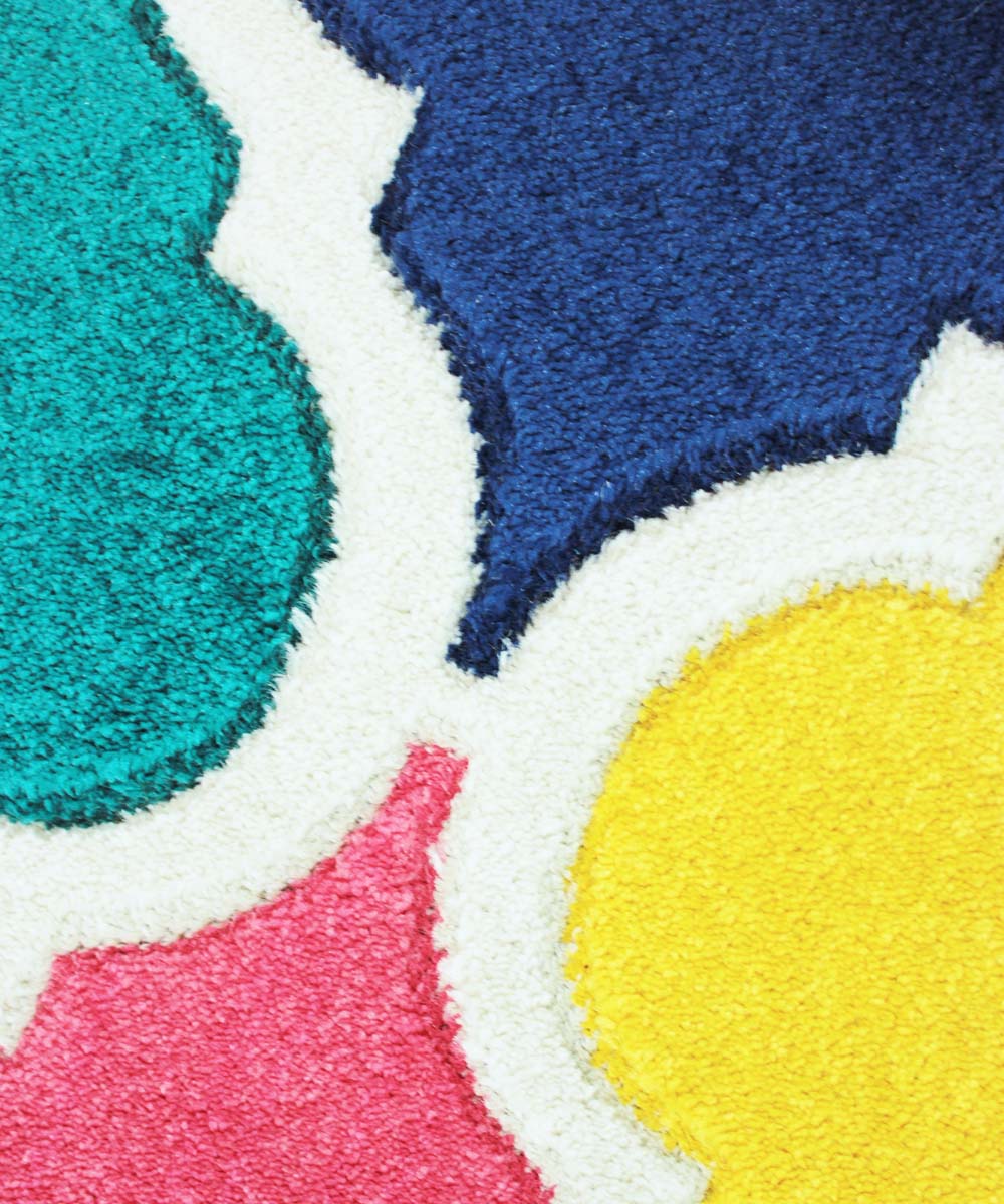 Dettaglio del tappeto multicolore damascato 1186