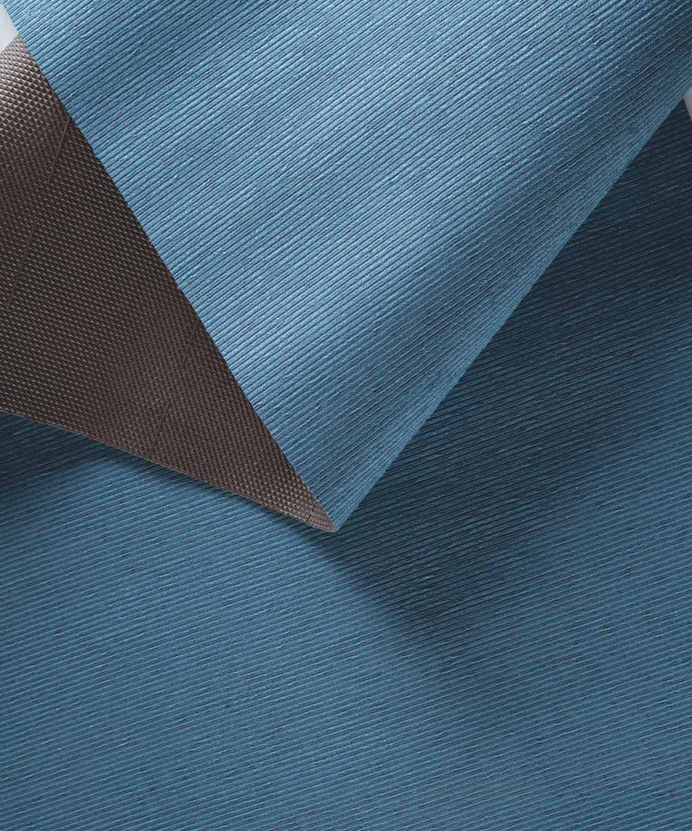 Dettaglio Tappeto passatoia tinta unita jeans blu azzurro, lavabile e anti-scivolo. Emozioni Essenziali di FInicop by Suardi