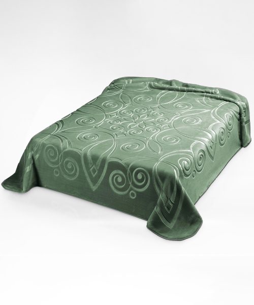 Coperta tinta unita verde acqua, calda e morbida con pelo effetto velluto. Disponibile per letto singolo e matrimoniale, fabbricata in Spagna.