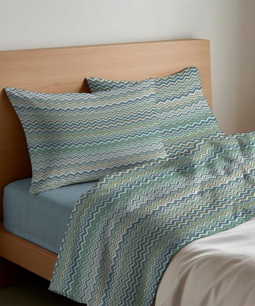 Completo Lenzuola letto Singolo Matrimoniale disegno moderno geometrico zig zag Baia verde azzurro. 1 piazza, 1 piazza e mezza, 2 piazze. Completo lenzuolo, angolo e federe cuscini.