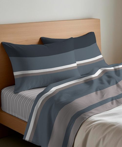 Completo Lenzuola letto Singolo Matrimoniale disegno moderno geometrico a righe Scia grigio antracite. 1 piazza, 1 piazza e mezza, 2 piazze. Completo lenzuolo, angolo e federe cuscini.