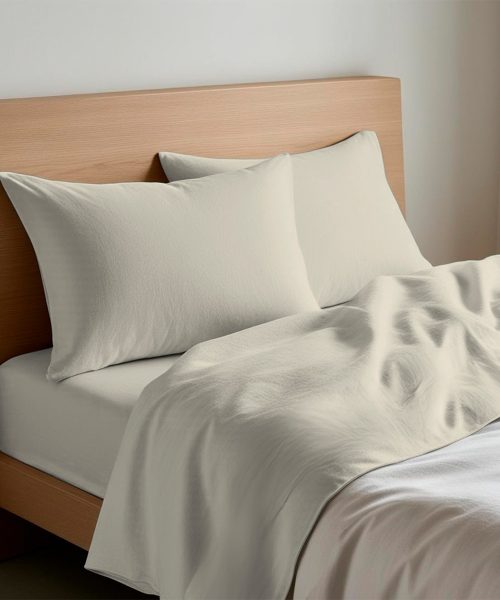 Completo Lenzuola in Percalle per Letto Singolo e Matrimoniale tinta unita BEIGE. Misura 1 piazza, 1 piazza e mezza, 2 piazze. Completo lenzuolo, angolo e federe cuscini.