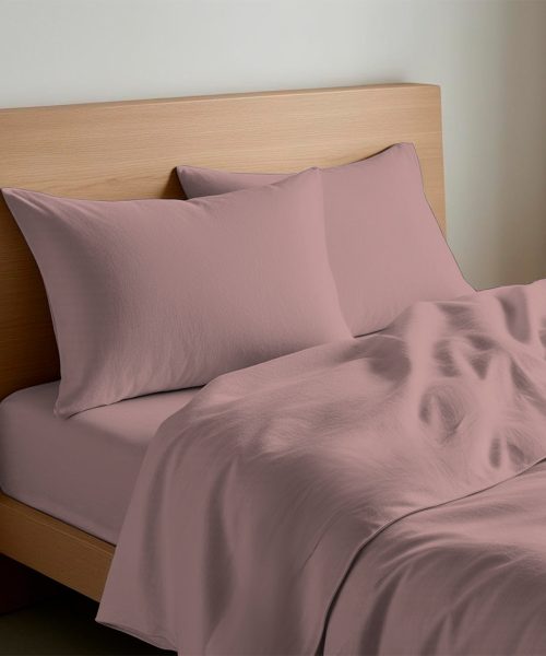 Completo Lenzuola in Percalle per Letto Singolo e Matrimoniale tinta unita ROSA. Misura 1 piazza, 1 piazza e mezza, 2 piazze. Completo lenzuolo, angolo e federe cuscini.
