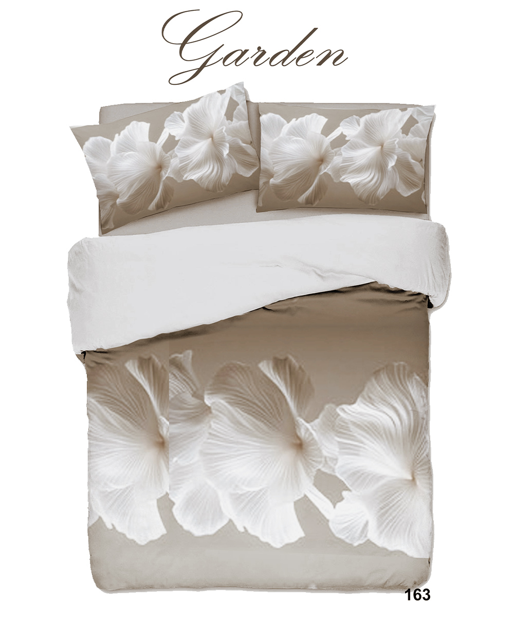 Letto con Parure Copripiumino matrimoniale in cotone e 100% prodotto in Italia. Stampa digital alta definizione disegno floreale GARDEN 163