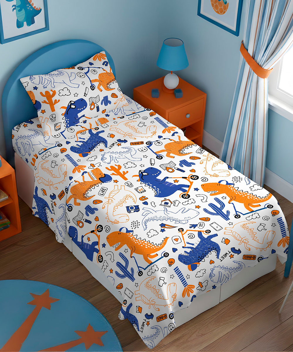 Parure Copripiumino Quadrifoglio Fantasia disegno dinosauri fumetto t-rex. In cotone e 100% prodotto in Italia. Disponibile sia per letto singolo che per letto matrimoniale.