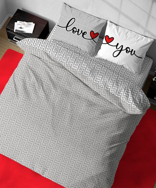 Parure Copripiumino Quadrifoglio scritta Love You con cuore. In cotone e 100% prodotto in Italia. Disponibile sia per letto singolo che per letto matrimoniale.