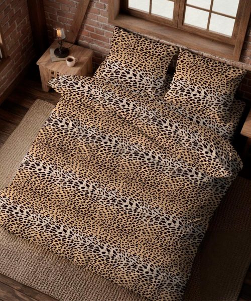 Parure Copripiumino Quadrifoglio Disegno maculato ghepardato animalier. In cotone e 100% prodotto in Italia. Disponibile sia per letto singolo che per letto matrimoniale.